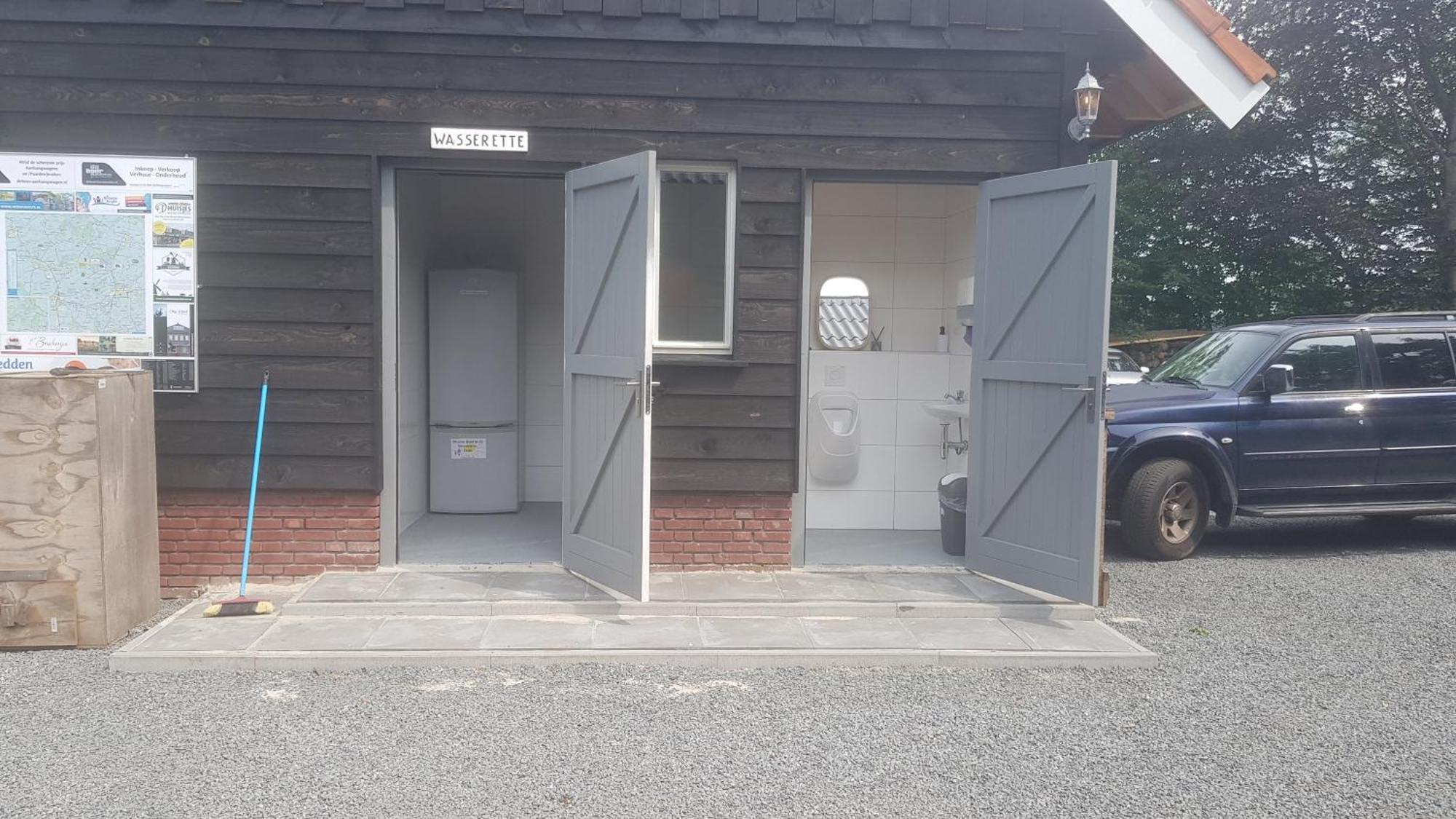 Basic Ingerichte Vouwwagen Op Camping Westenenk, Wijster Esterno foto